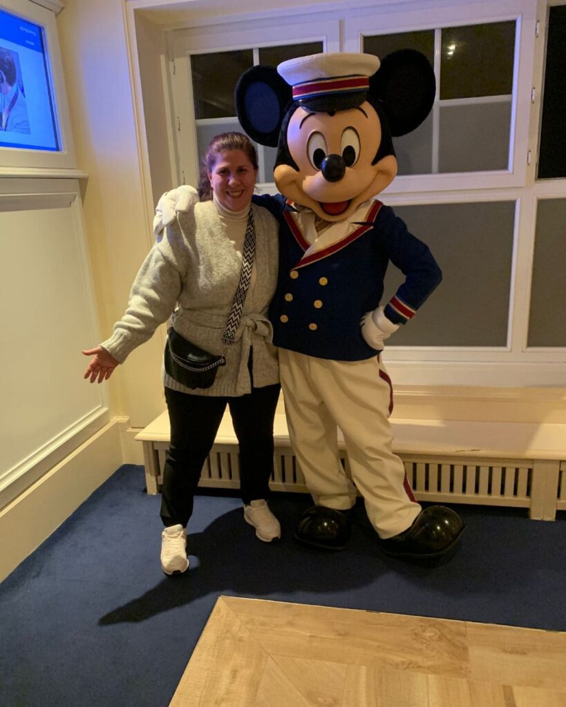 Susy, consulente di viaggio crea soggiorno su misura a Disneyland Paris